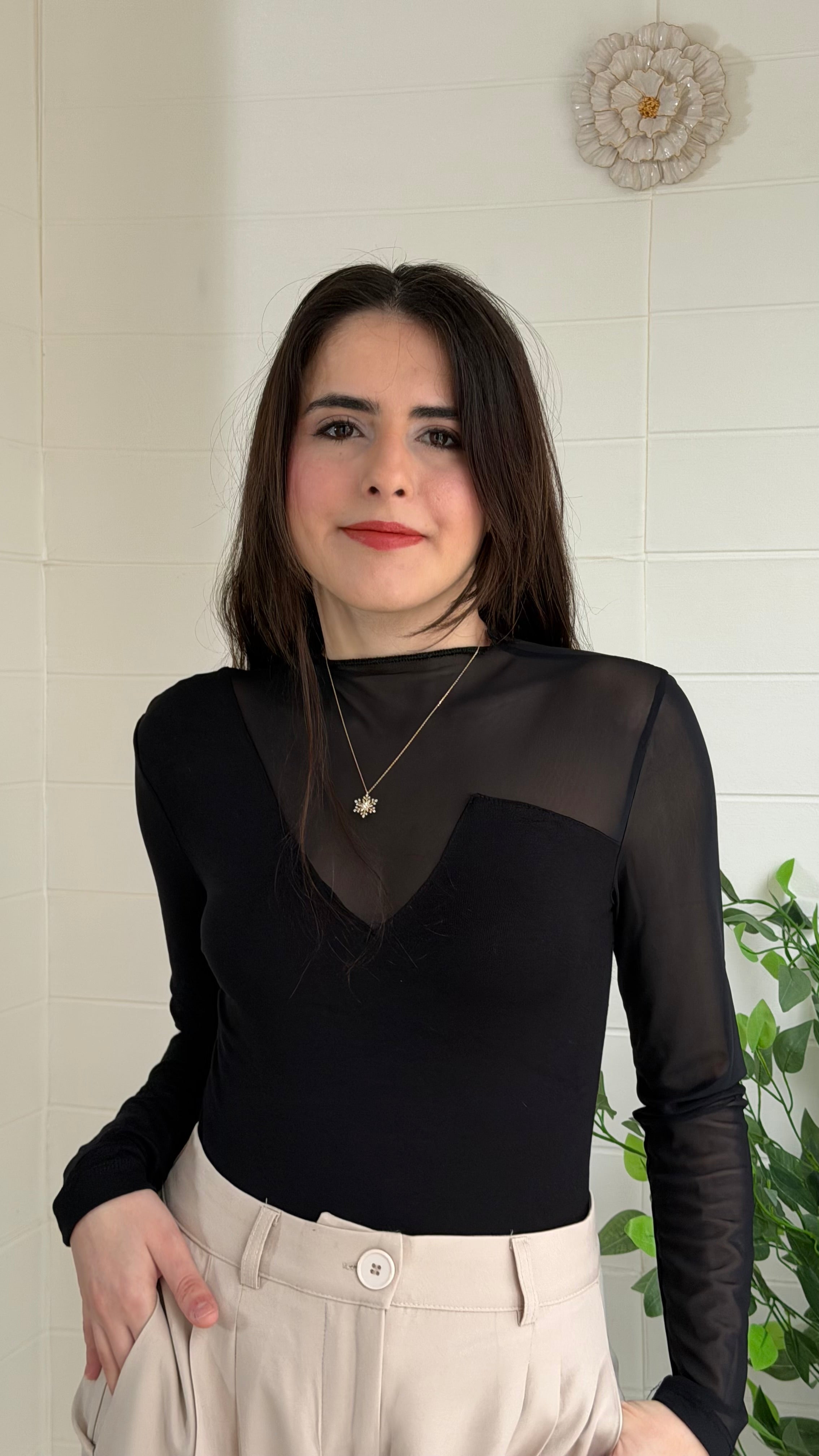 Ribana Dik Yaka Tül Detaylı Bluz