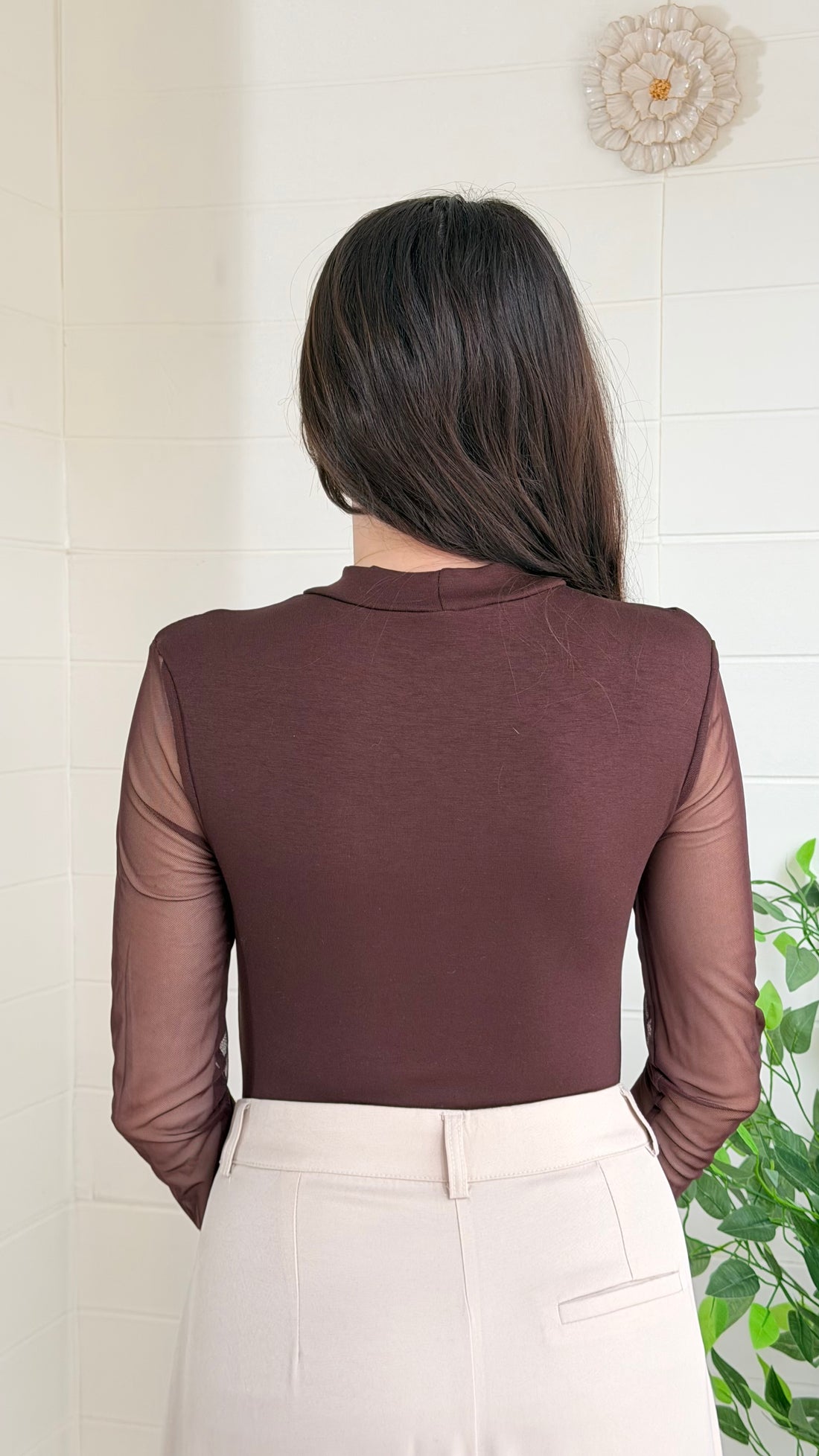 Tül Garnili Degaje Yaka Bluz