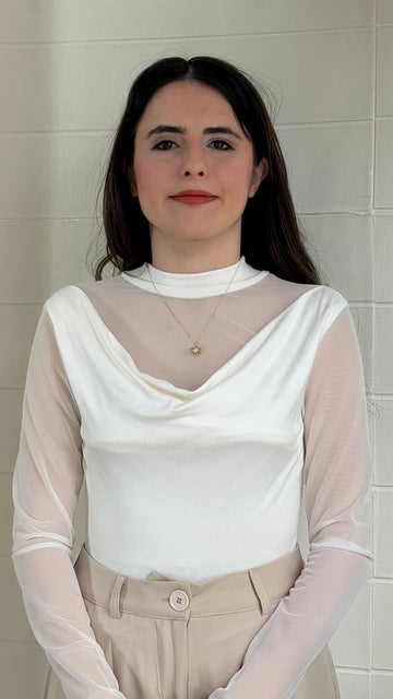 Tül Garnili Degaje Yaka Bluz