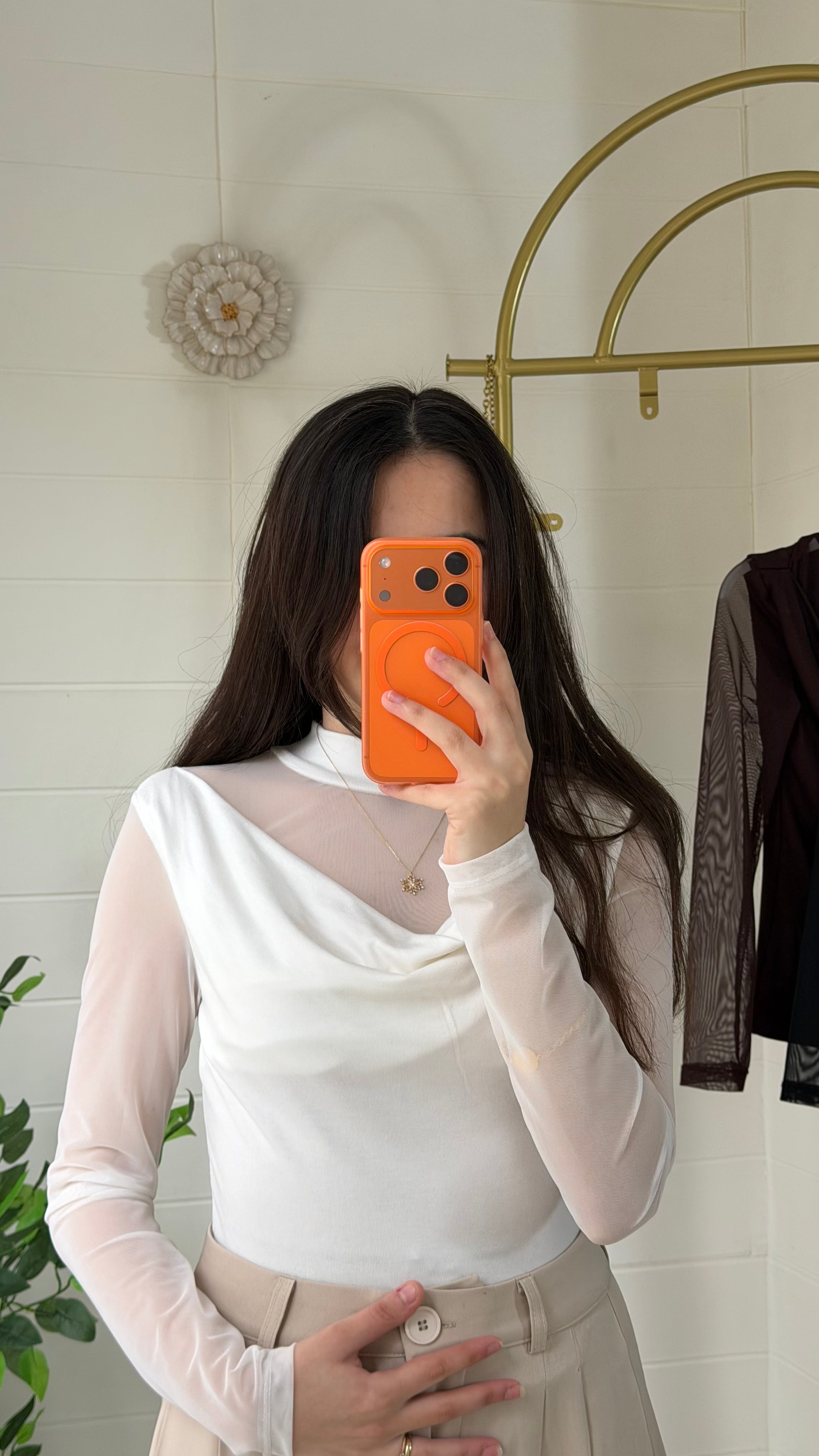 Tül Garnili Degaje Yaka Bluz