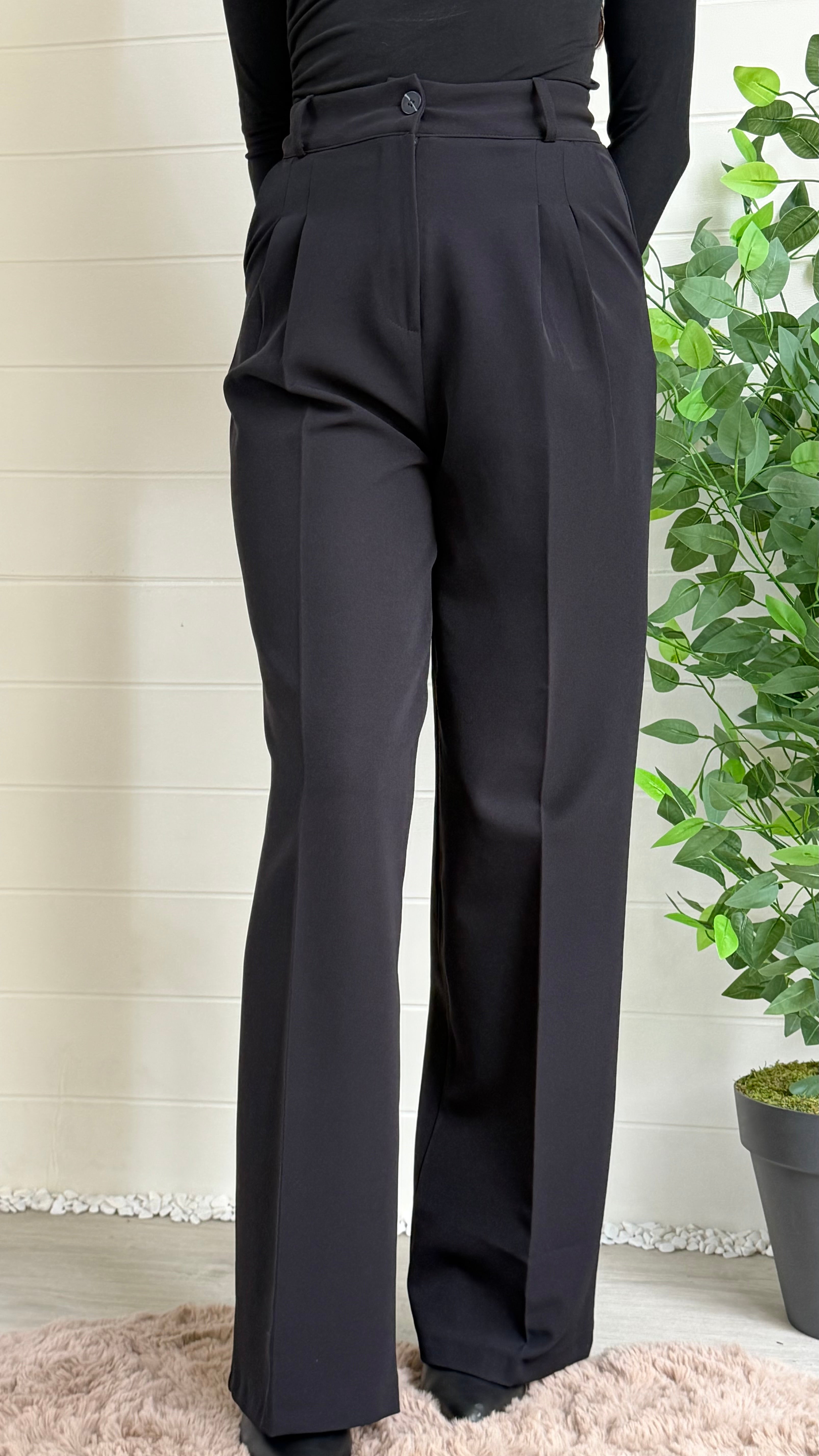 Çizgili Astarlı Blazer Ceket & Pileli Palazzo Pantolon Takım / Siyah