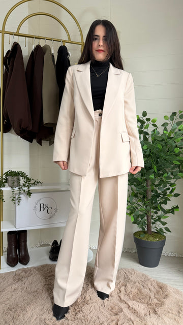Çizgili Astarlı Blazer Ceket & Pileli Palazzo Pantolon Takım / Bej
