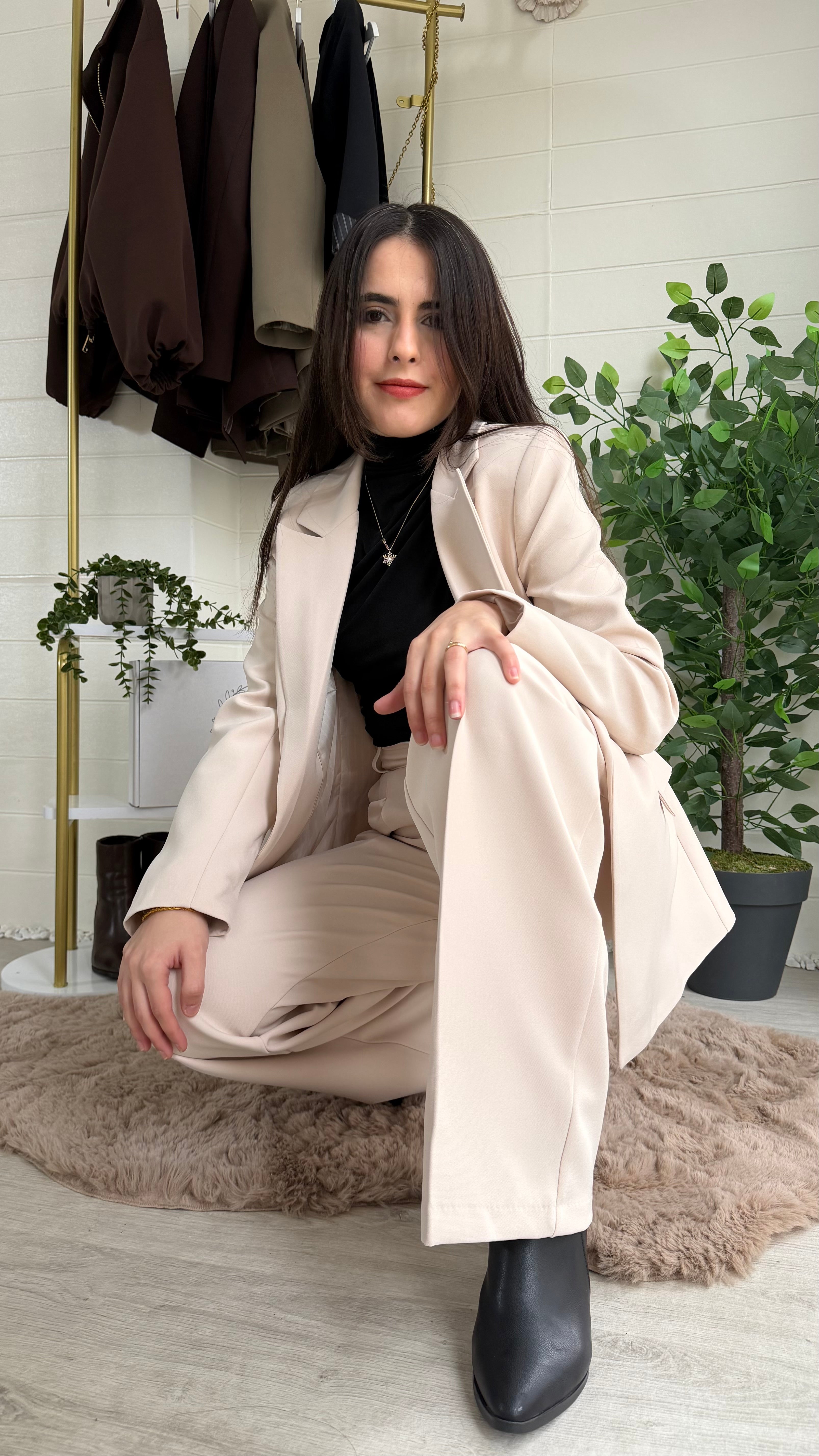 Çizgili Astarlı Blazer Ceket & Pileli Palazzo Pantolon Takım / Bej