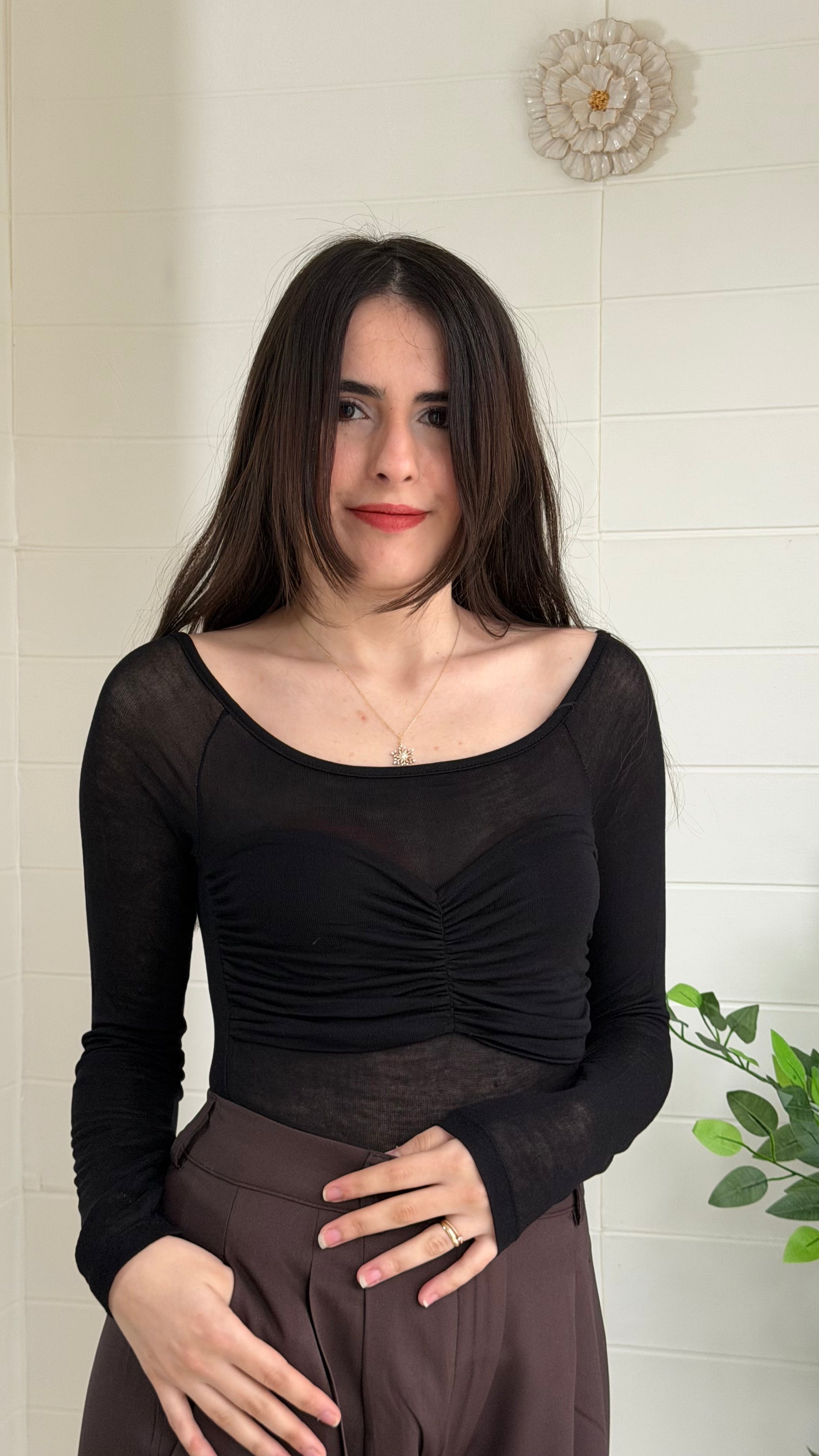 Göğsü Sütyen Transparan Bluz