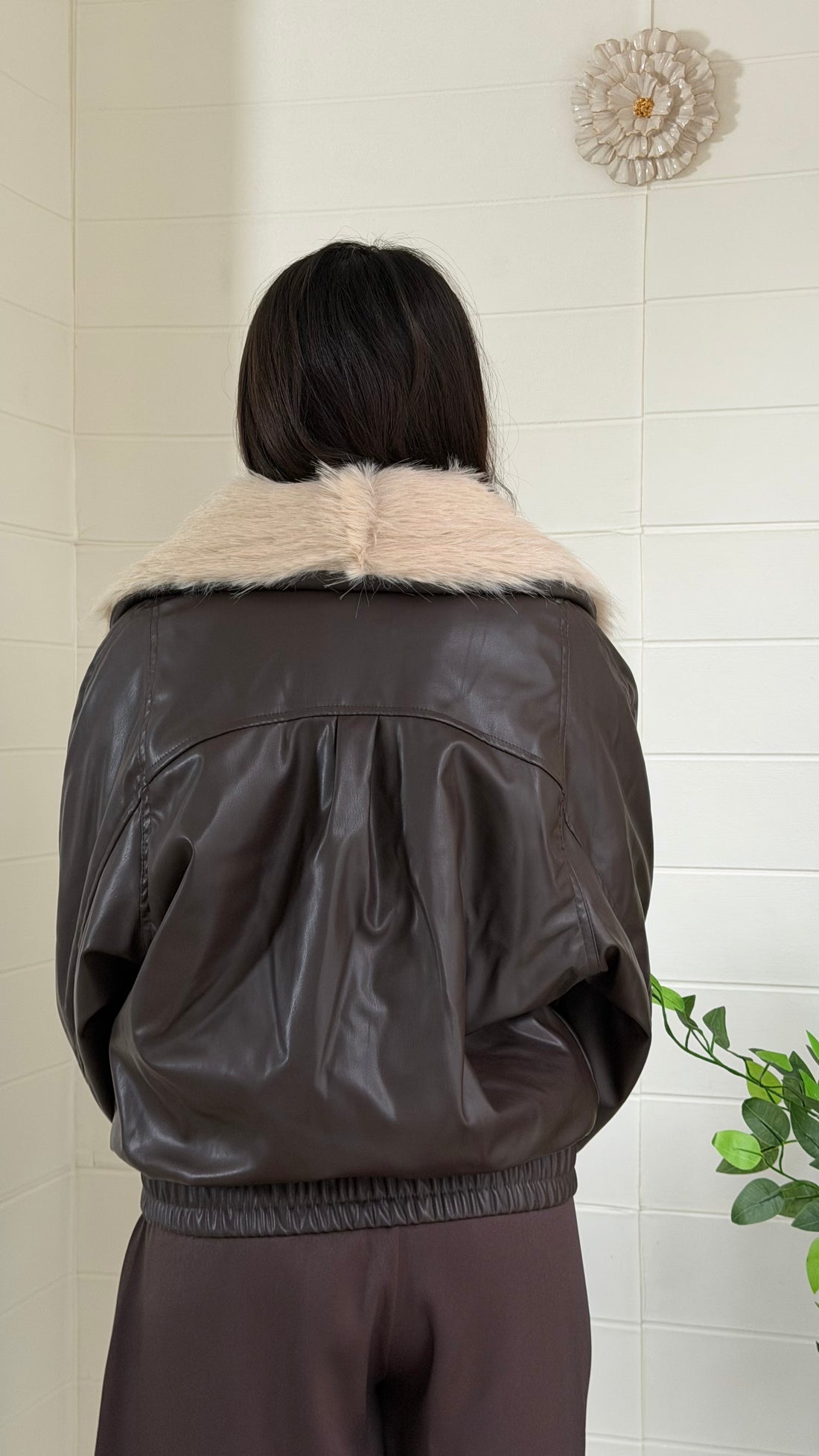 Yakası Kürklü Mont