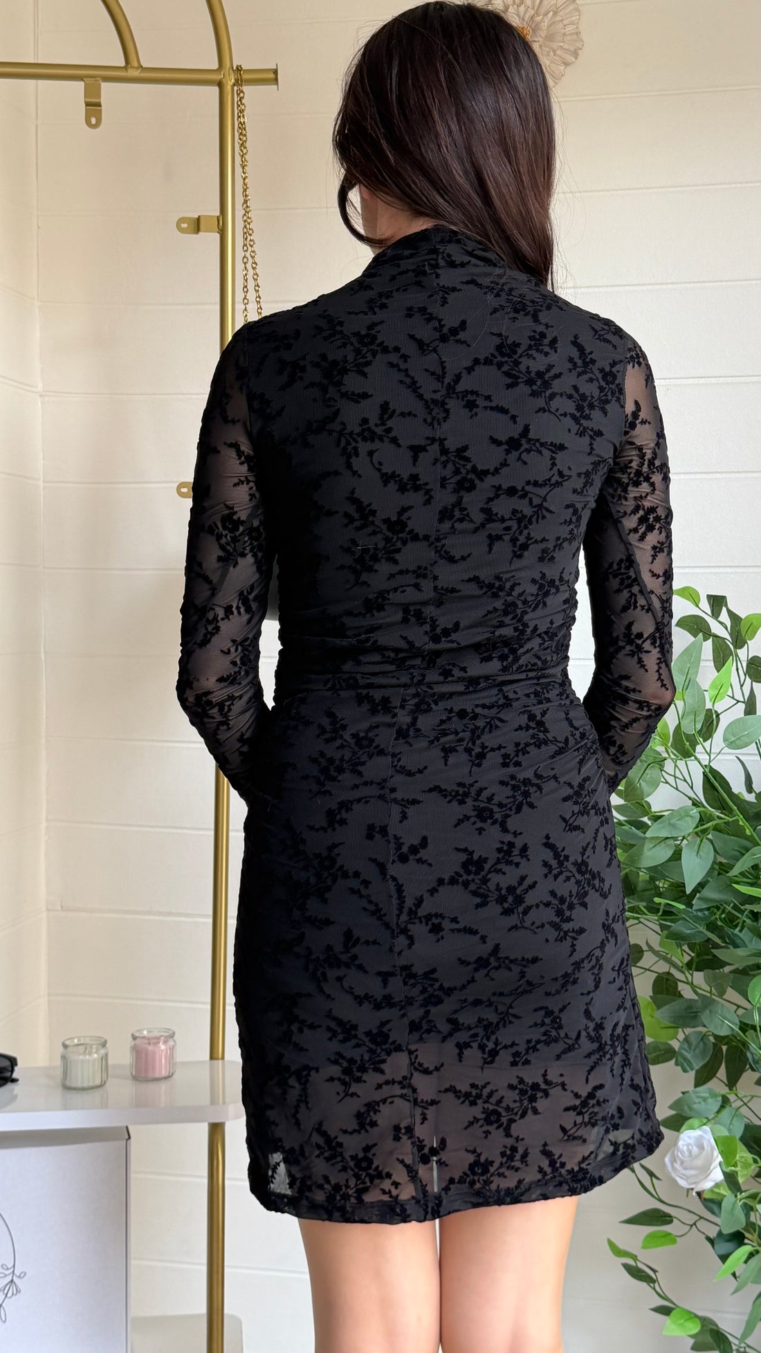 Çiçekli Mini Flok Baskı Elbise