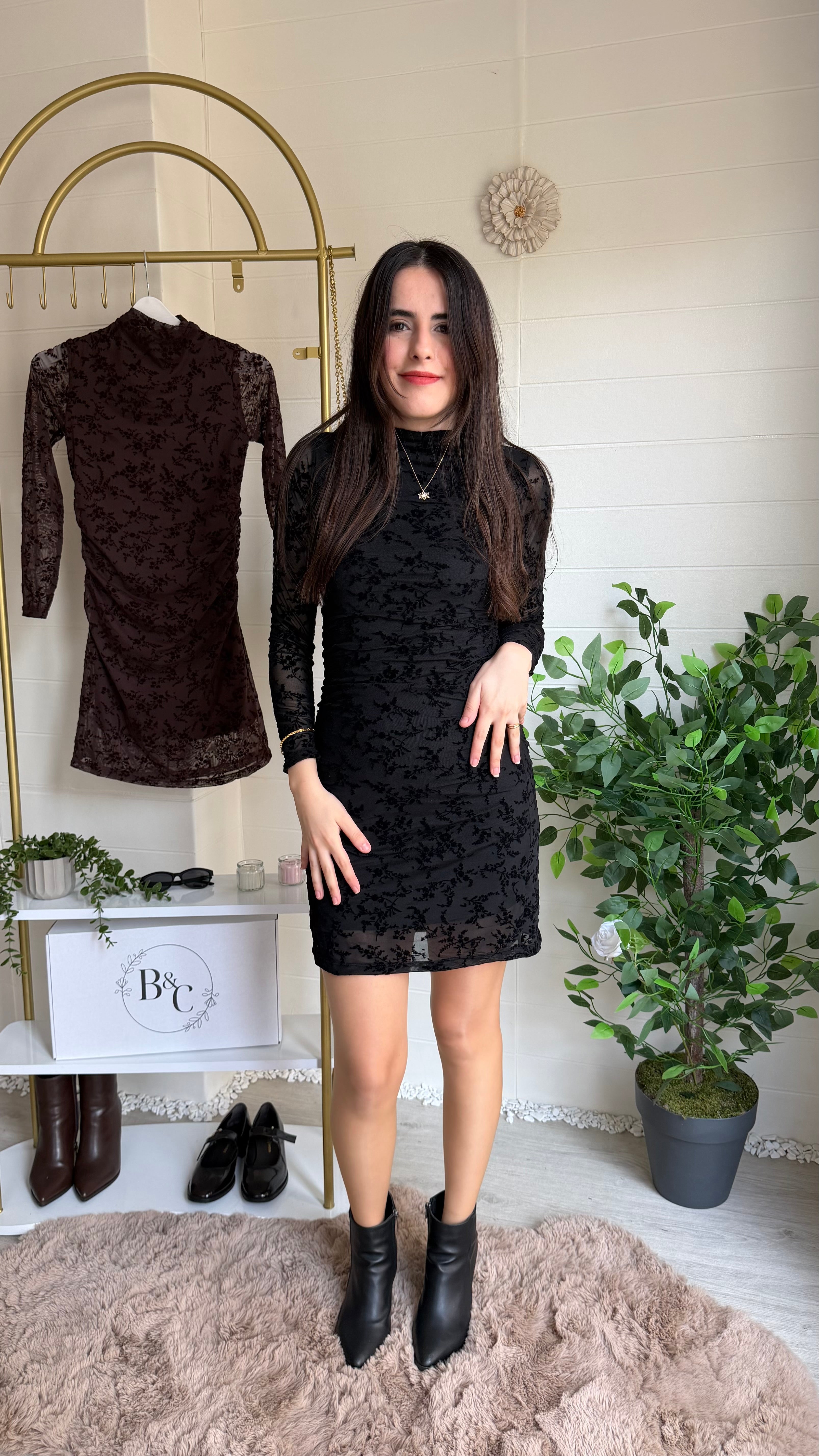 Çiçekli Mini Flok Baskı Elbise