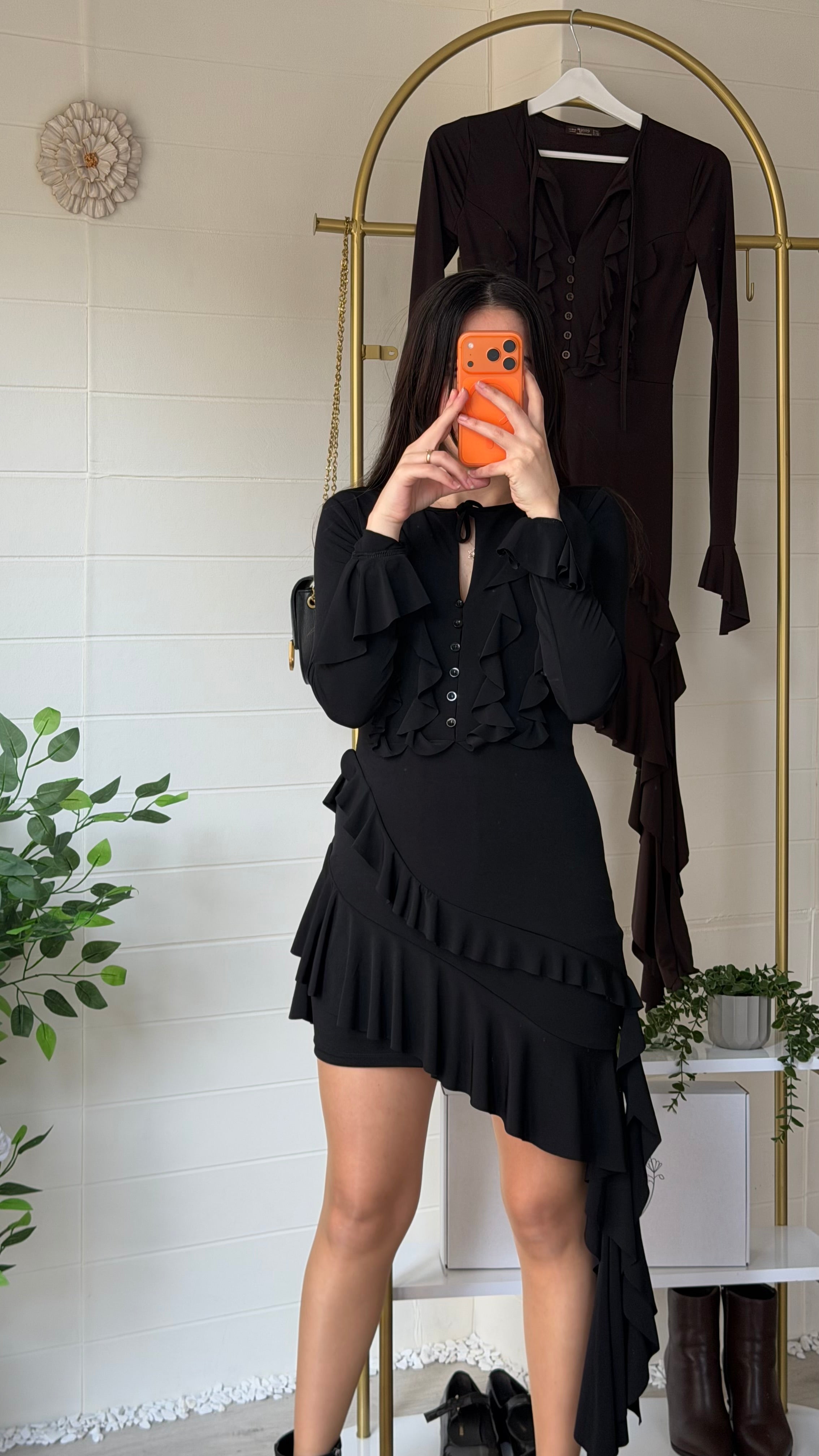 Fırfırlı Asimetrik Elbise