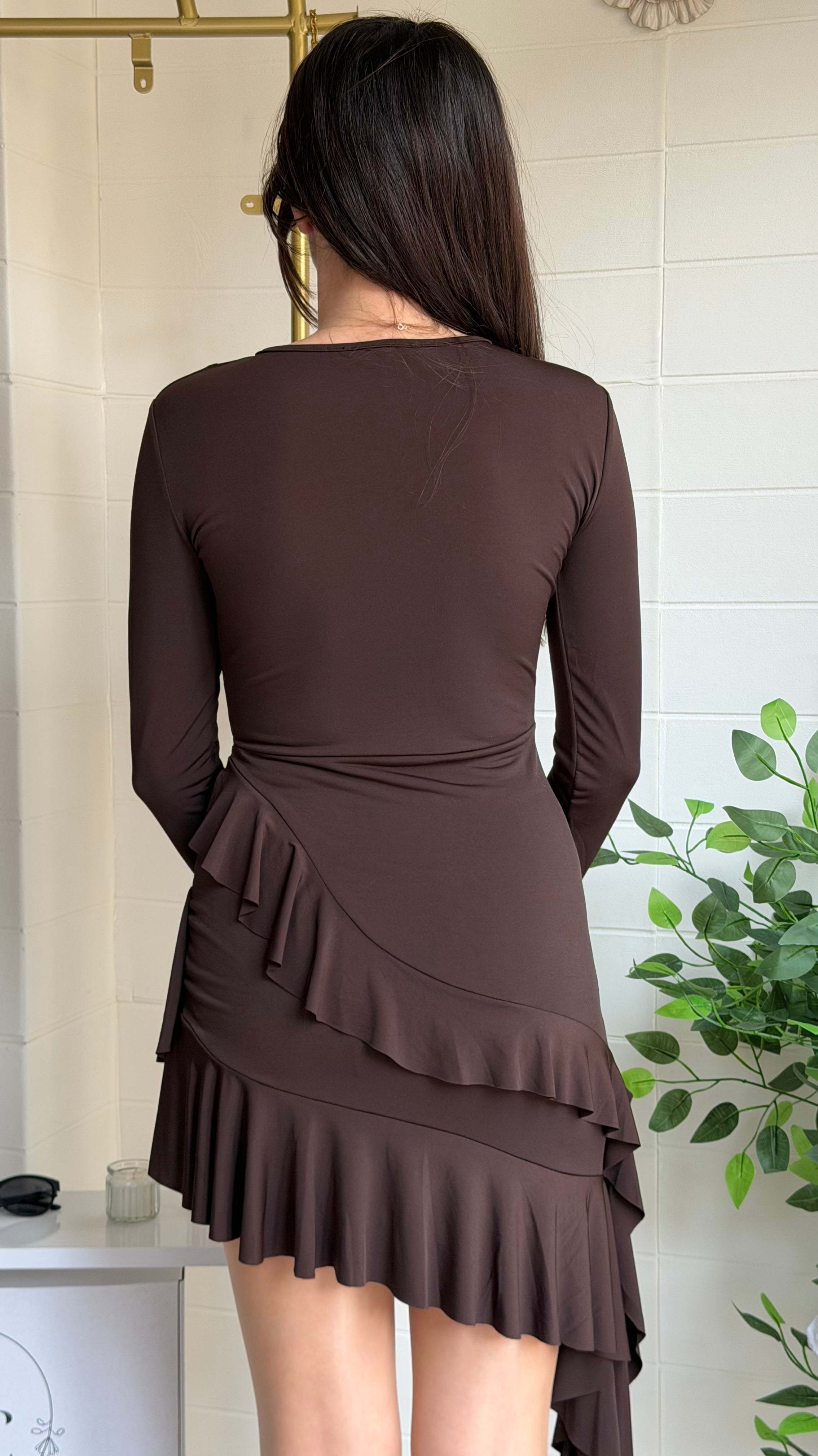 Fırfırlı Asimetrik Elbise