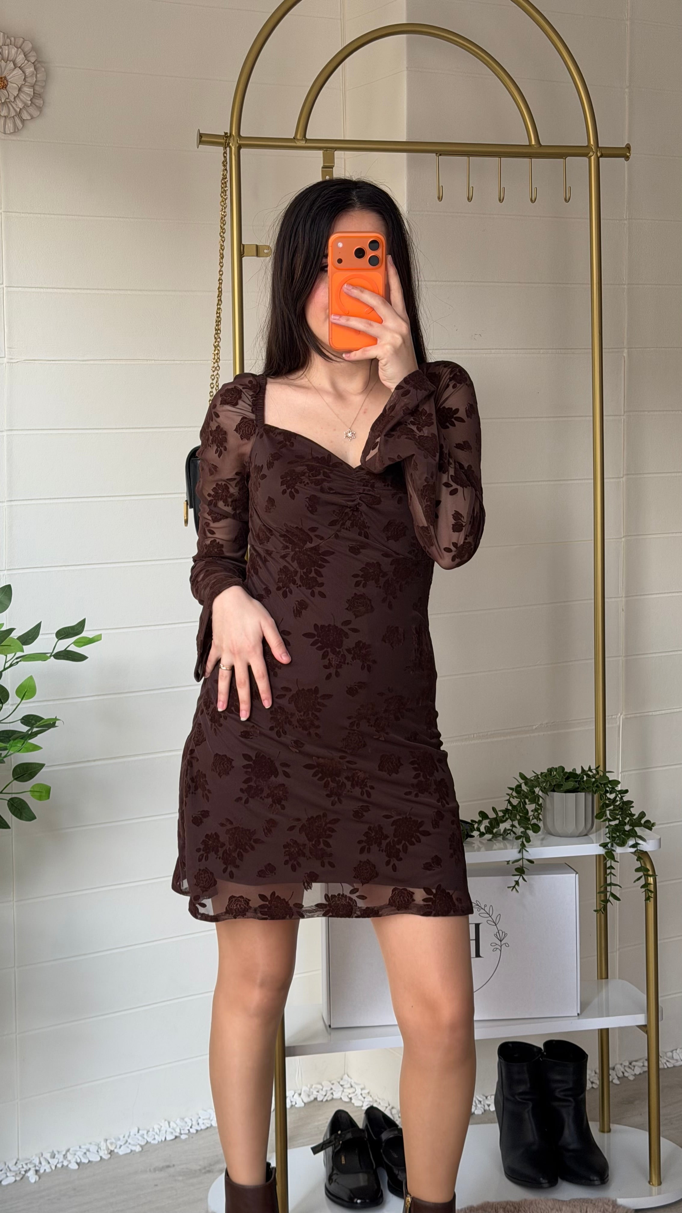 Tül Flok Göğsü Büzgülü Kısa Elbise