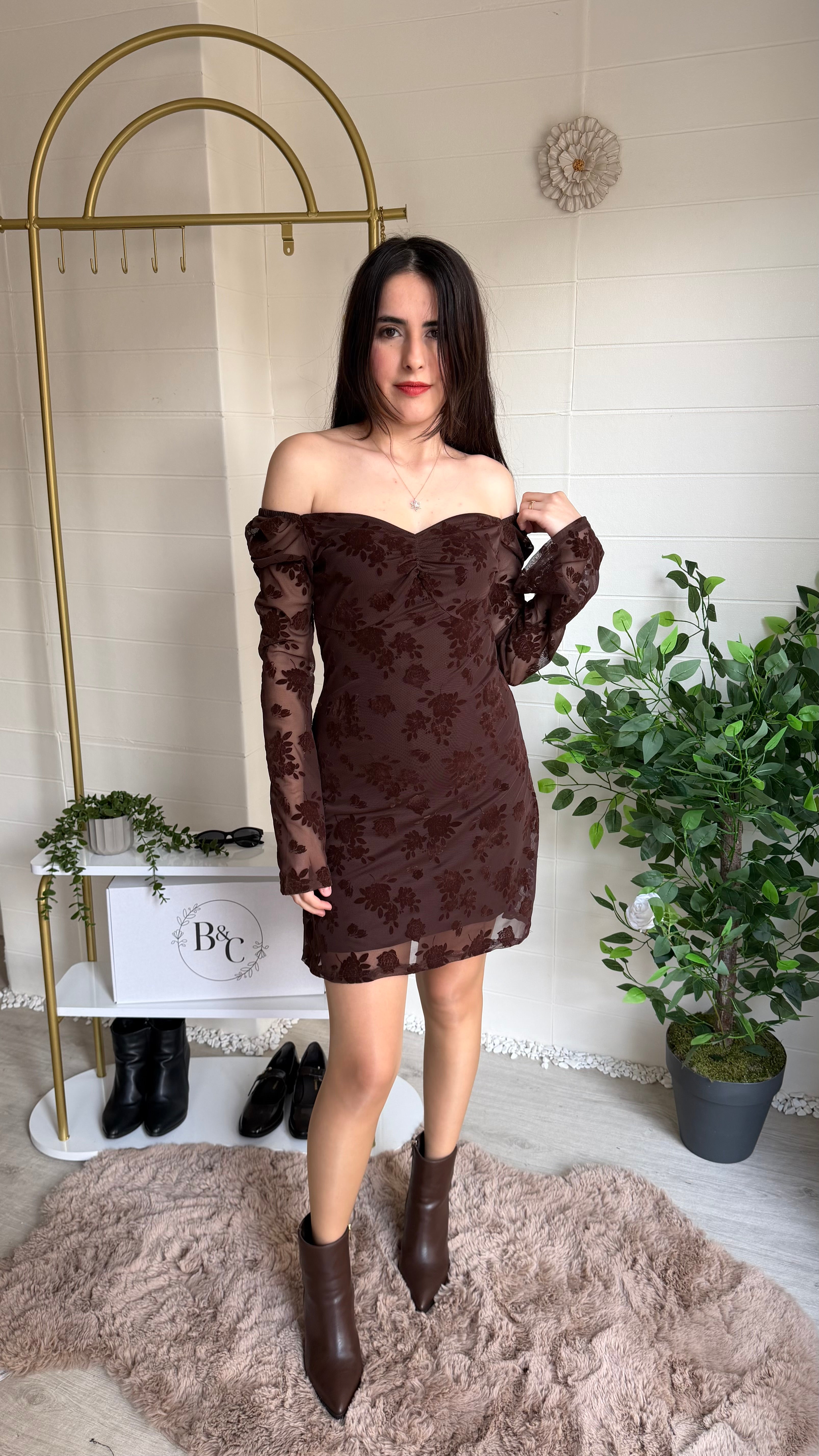 Tül Flok Göğsü Büzgülü Kısa Elbise