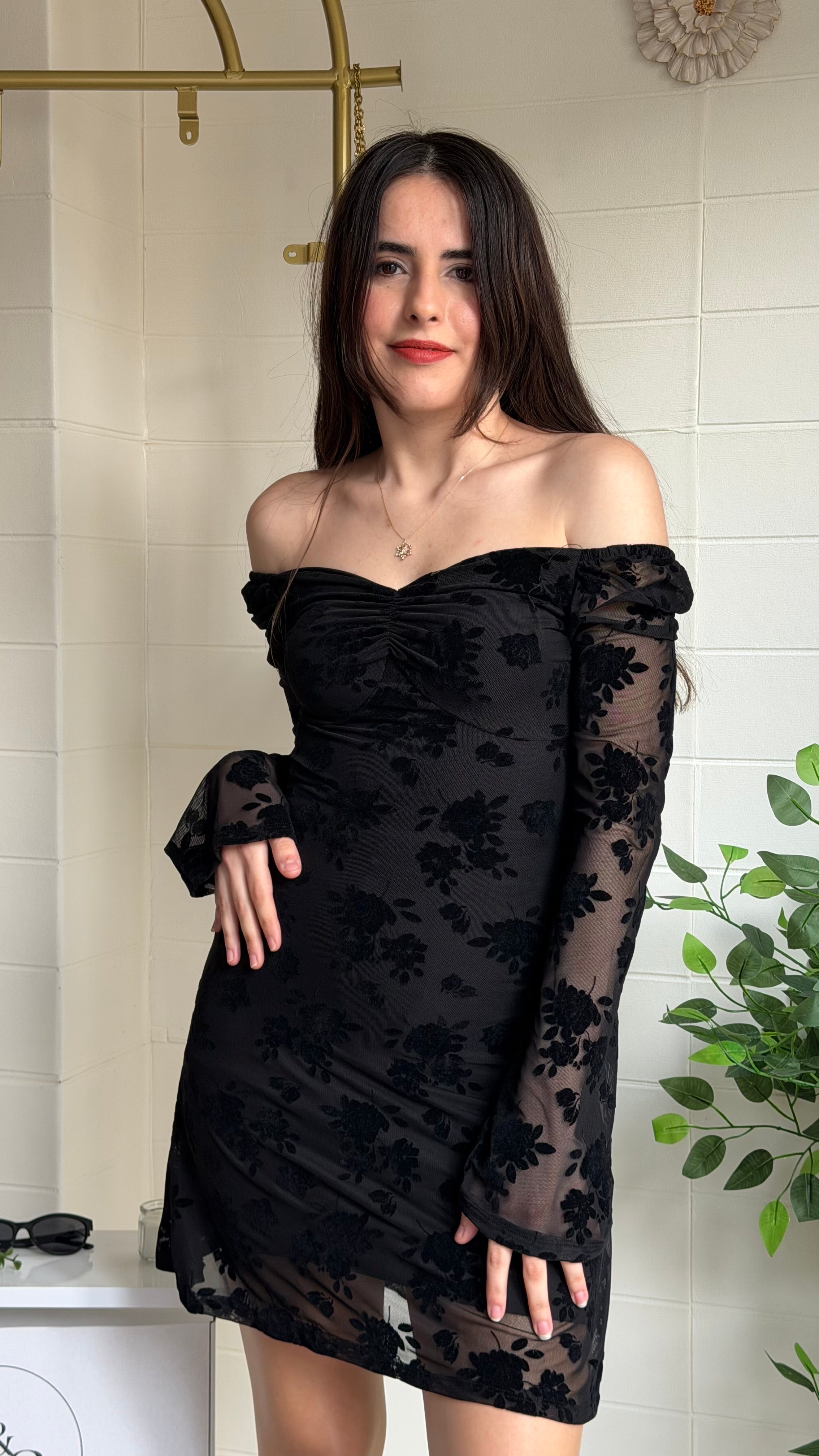 Tül Flok Göğsü Büzgülü Kısa Elbise