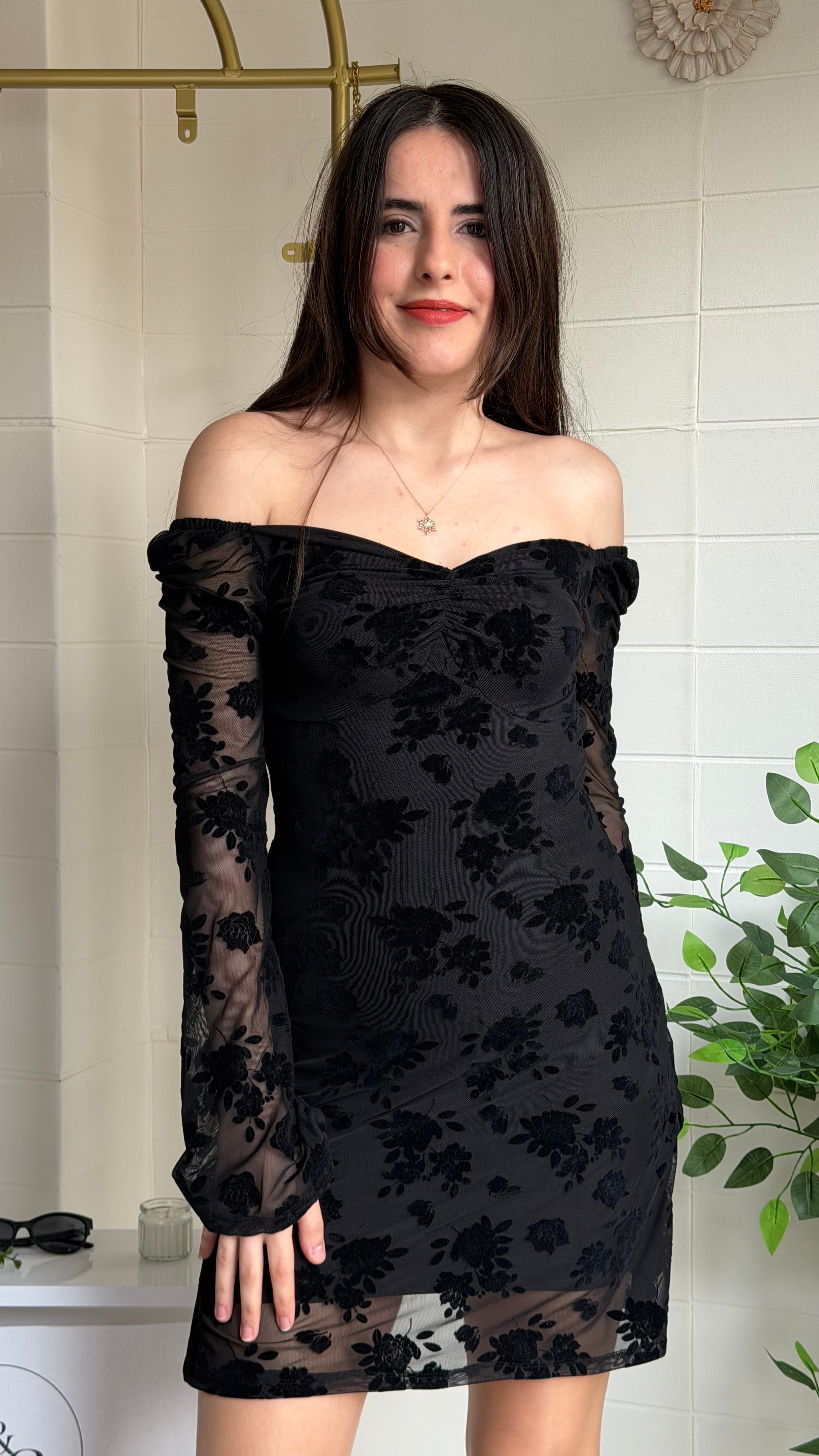 Tül Flok Göğsü Büzgülü Kısa Elbise