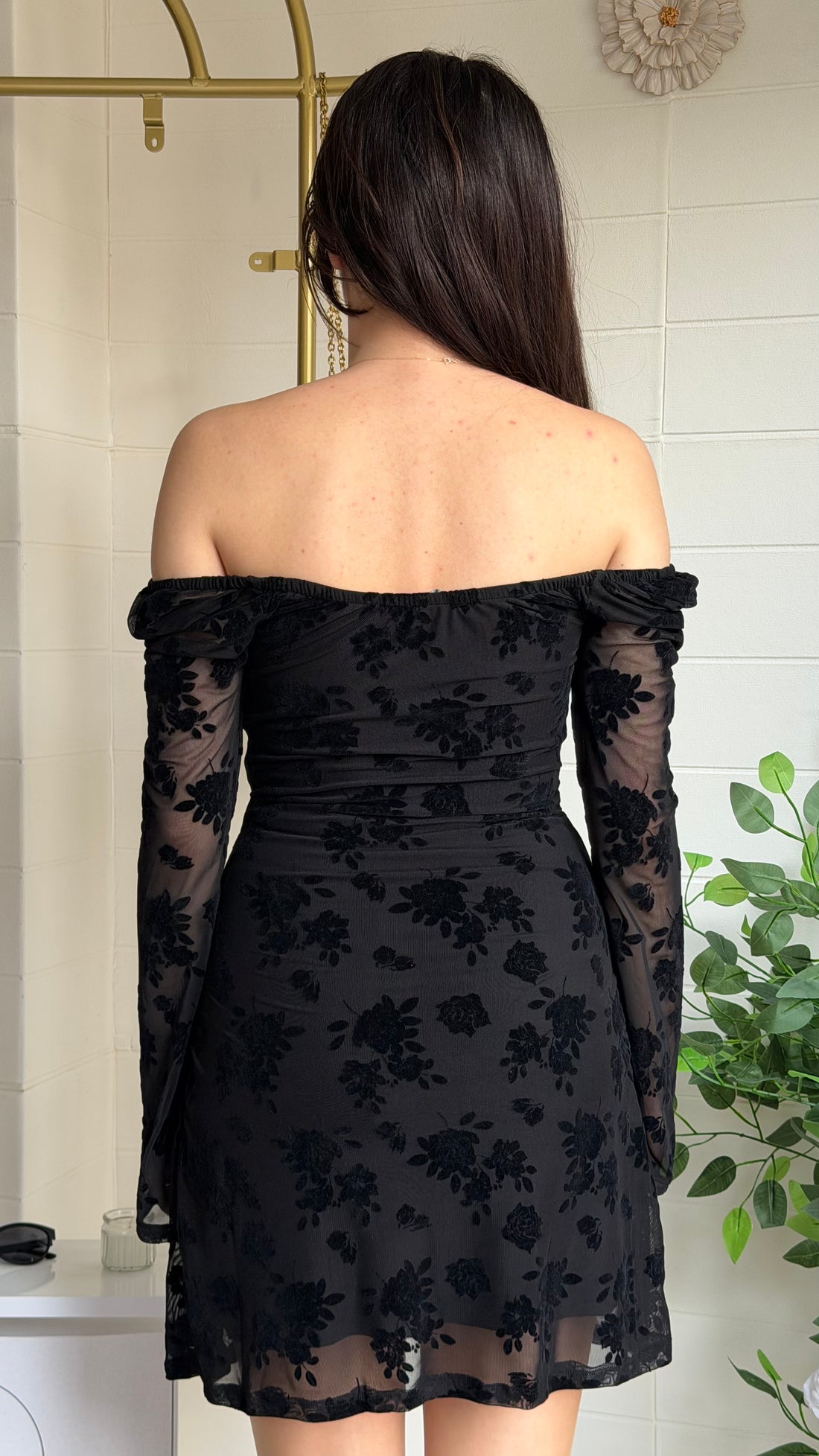 Tül Flok Göğsü Büzgülü Kısa Elbise