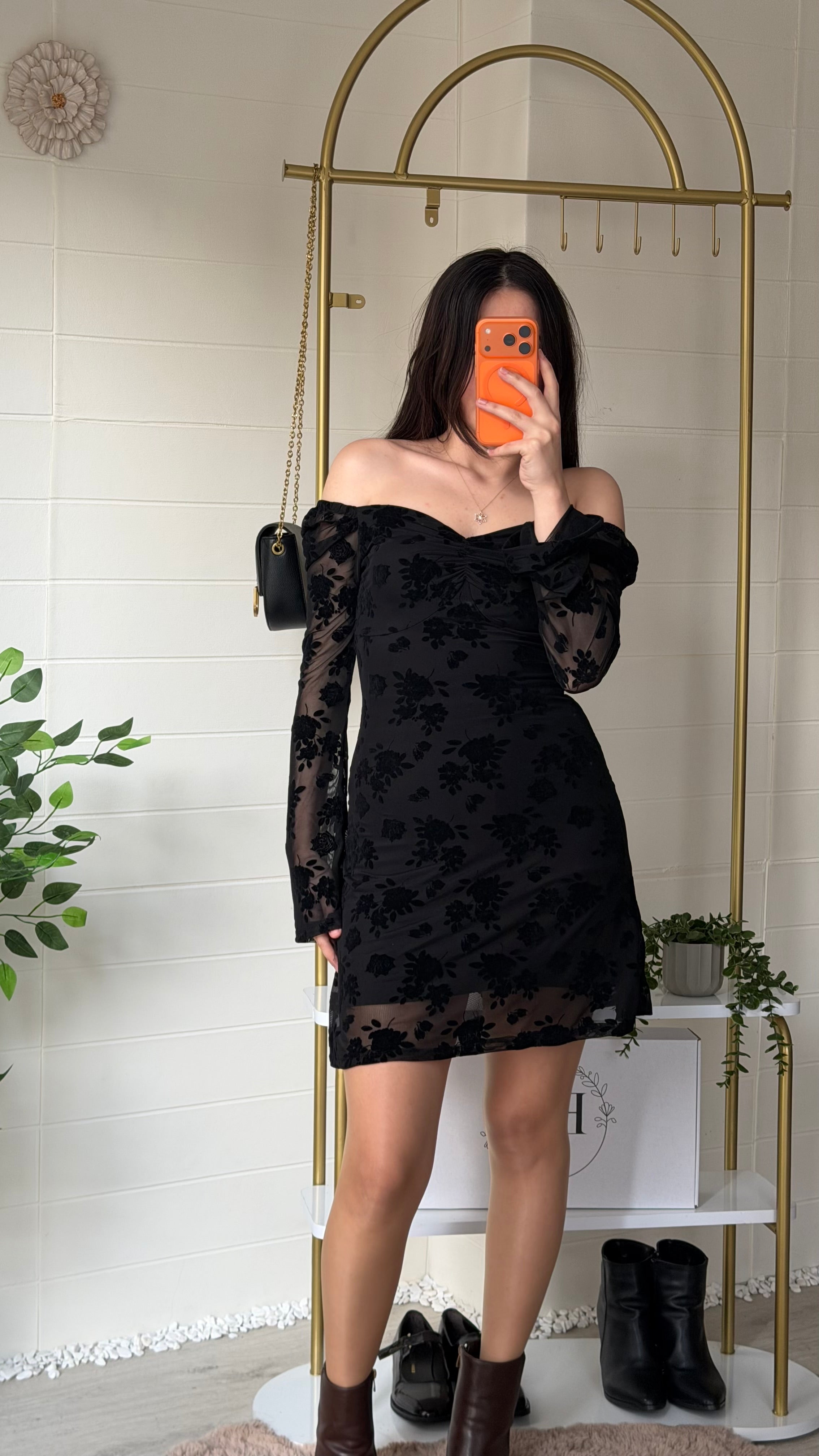 Tül Flok Göğsü Büzgülü Kısa Elbise