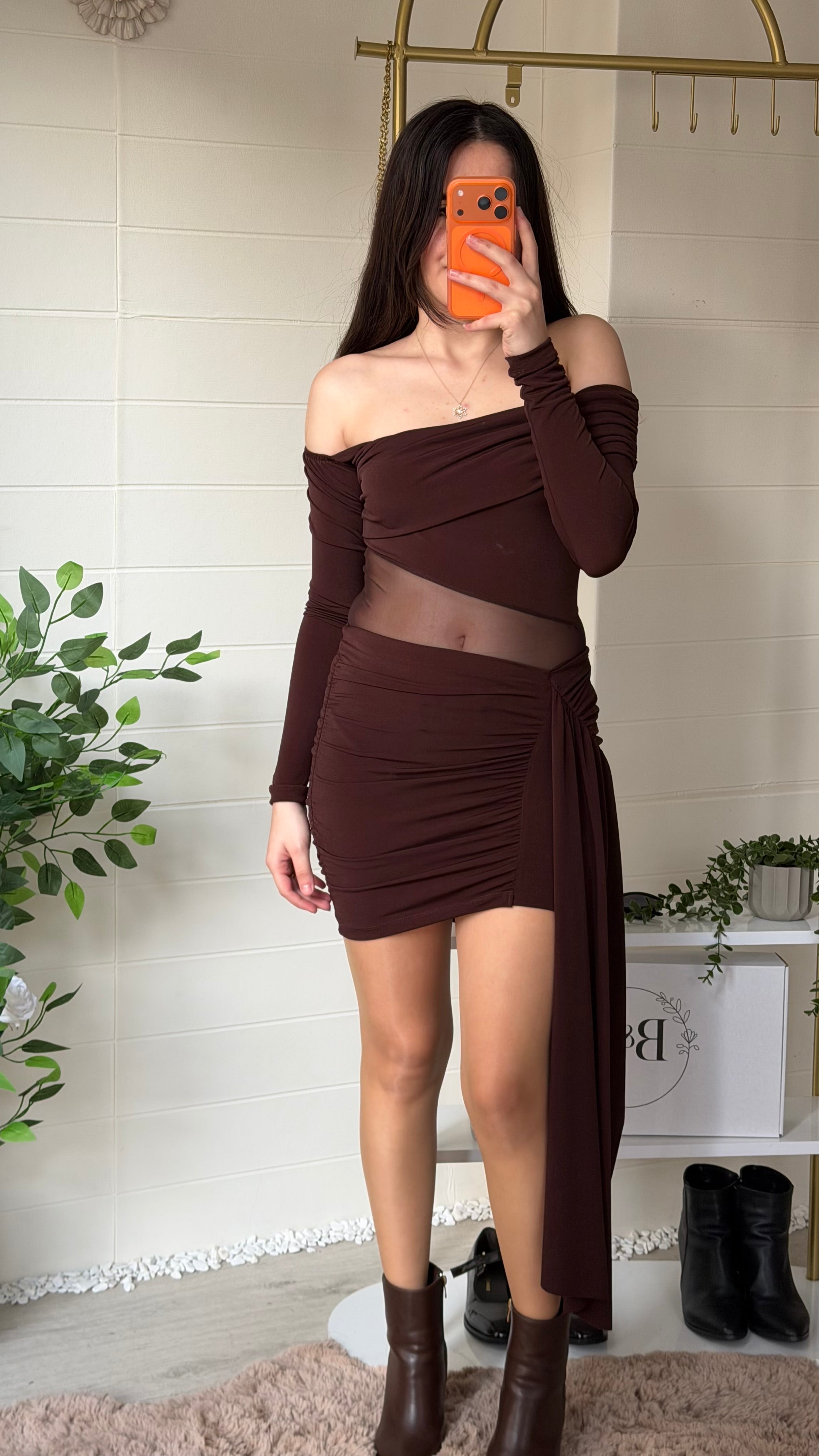 Bel Detay Madonna Takım