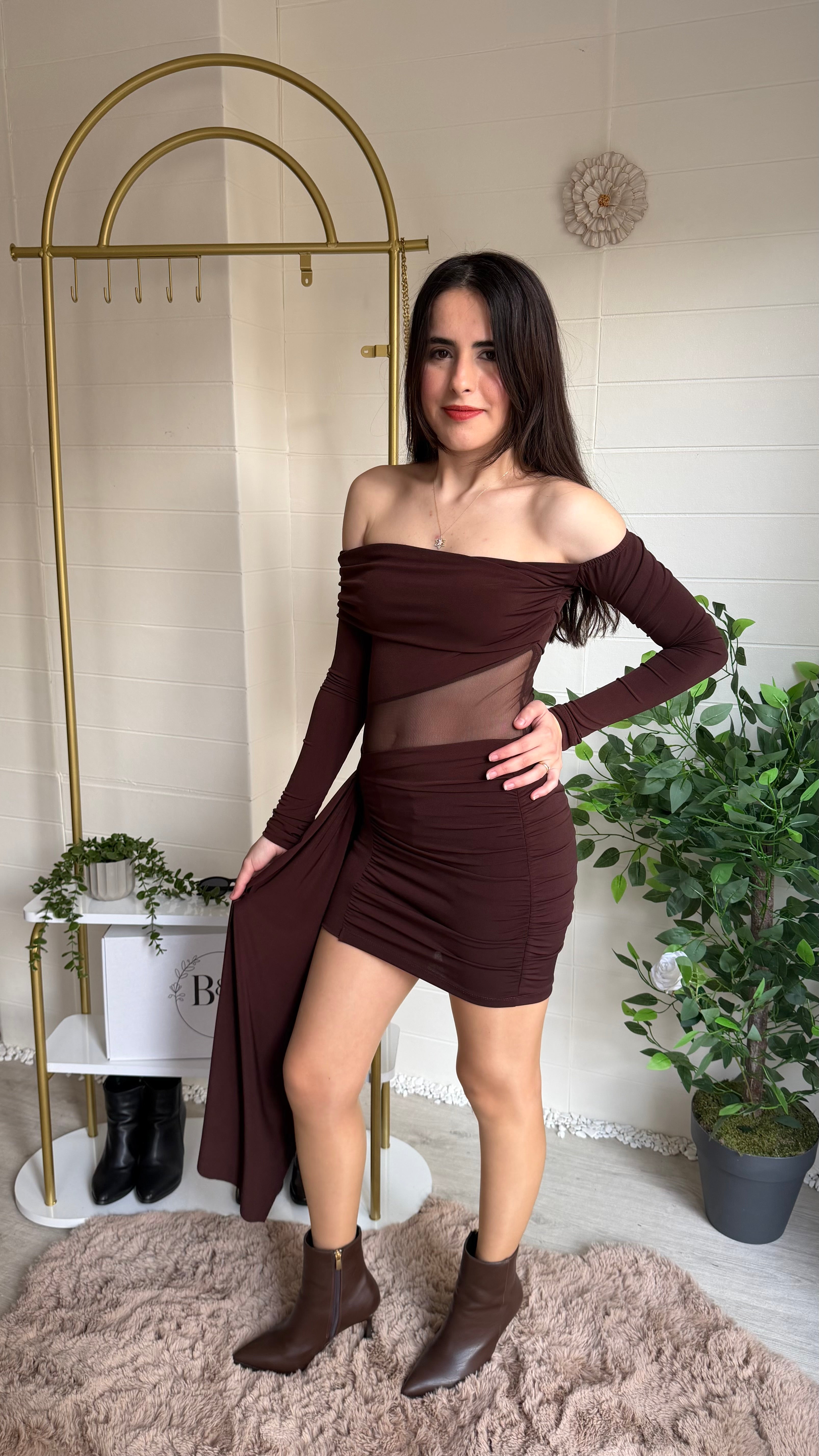 Bel Detay Madonna Takım