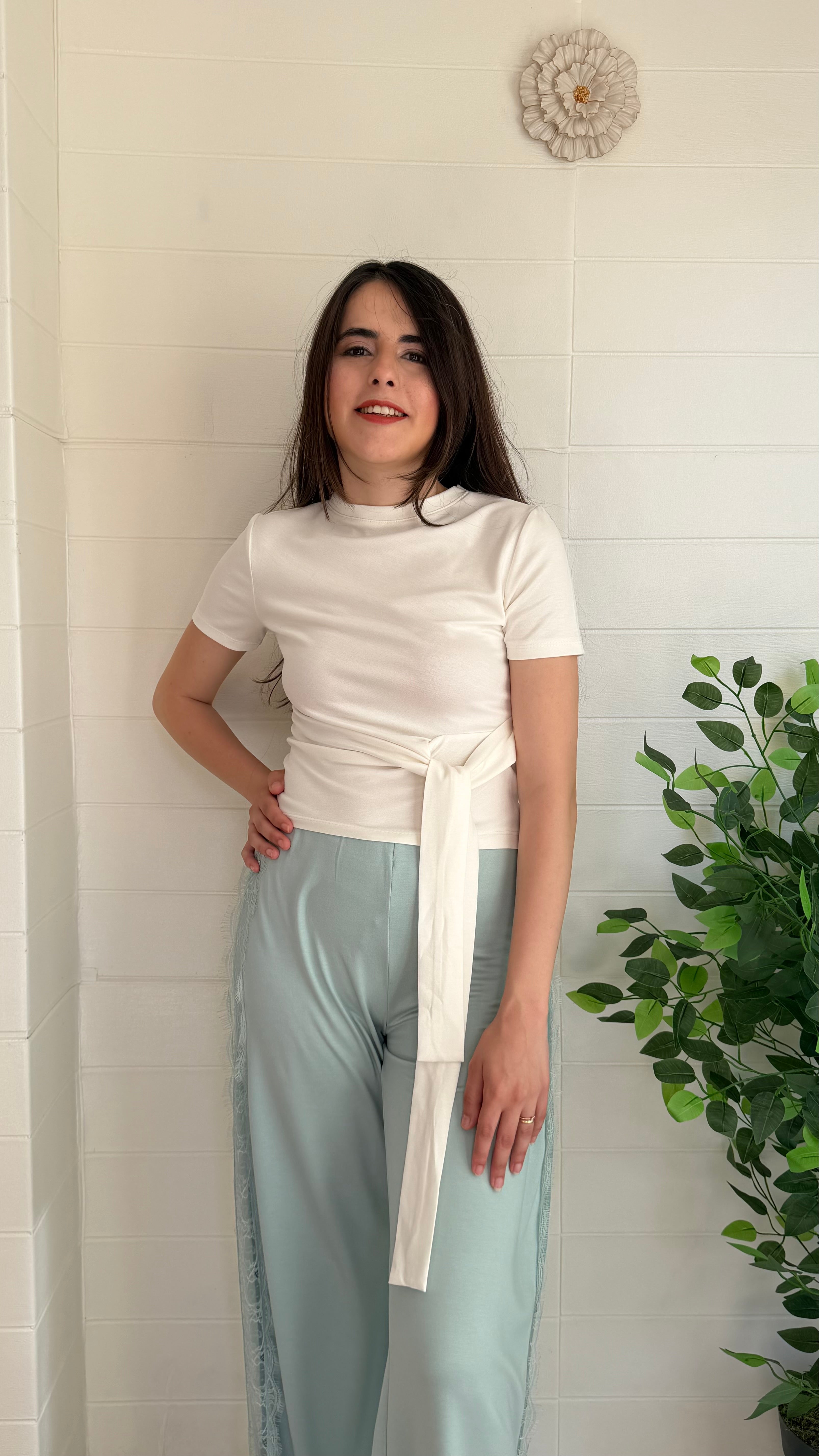 Modal Beli Düğümlü Bluz